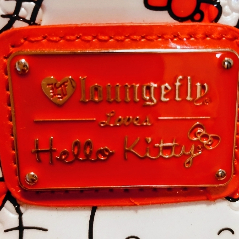 Loungefly Loves Hello Kitty Sanrio Embossed red Patent Dome Handbag - Picture 10 of 16
